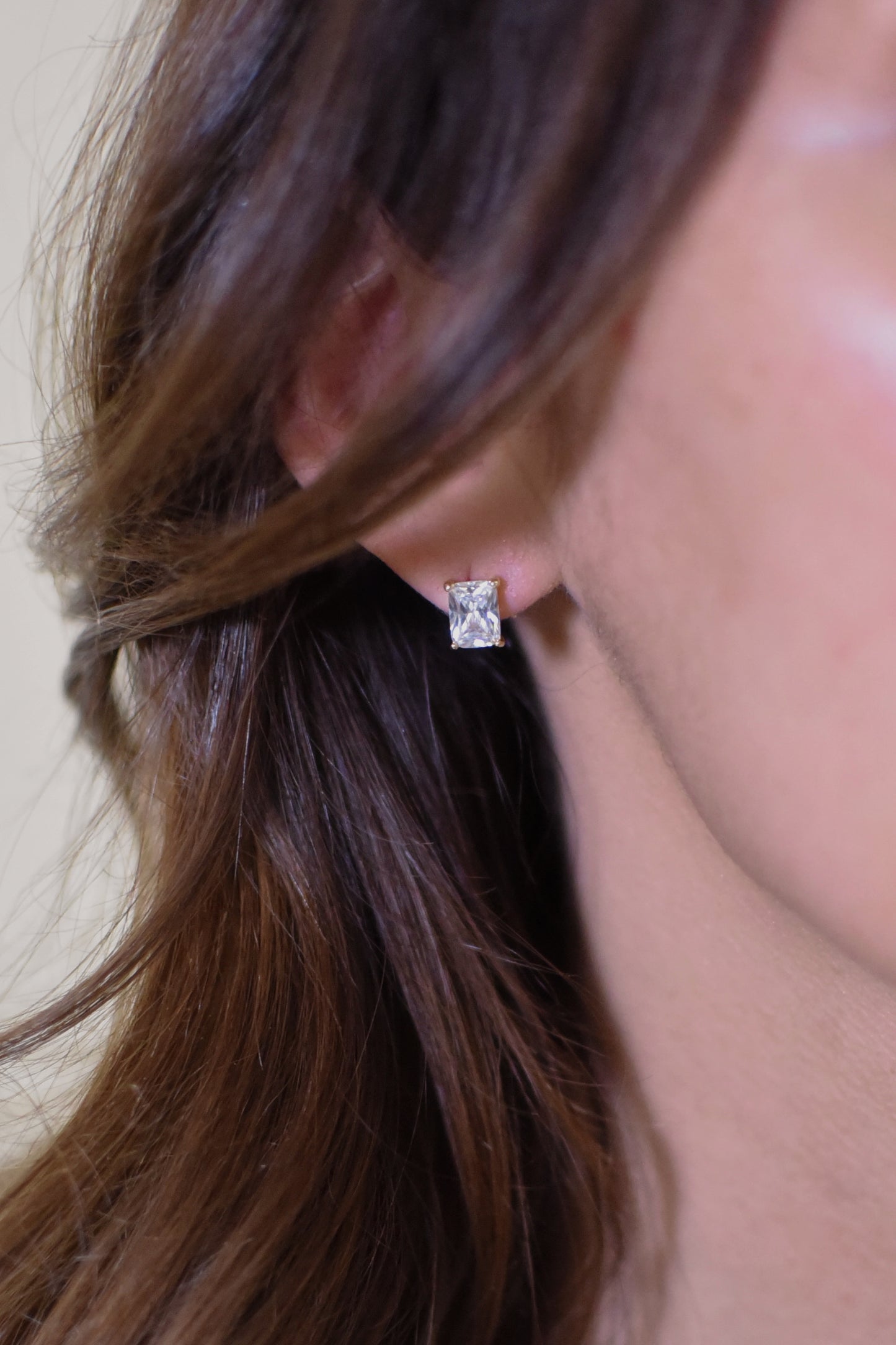 Clara Studs