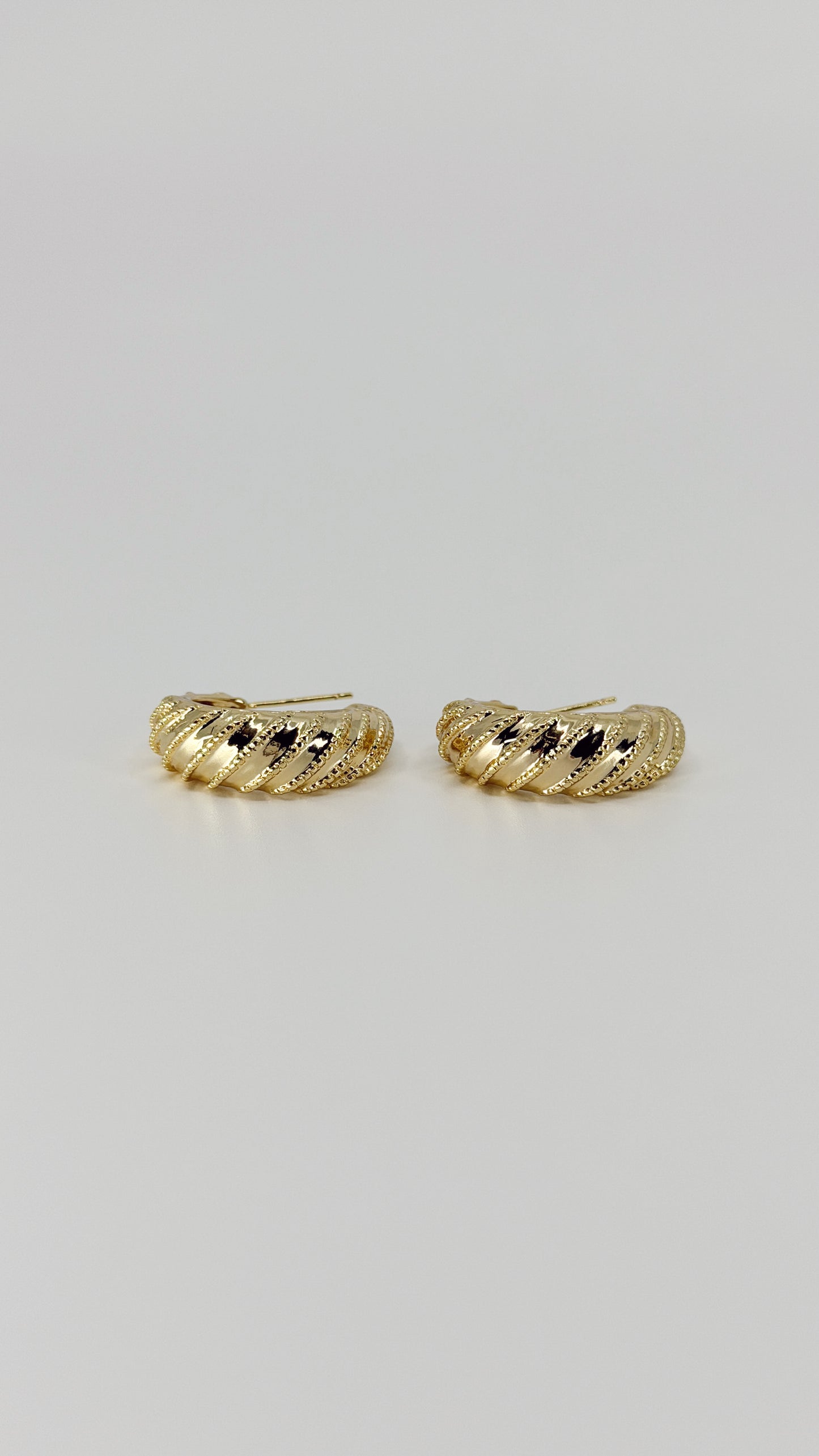 Cami Hoops