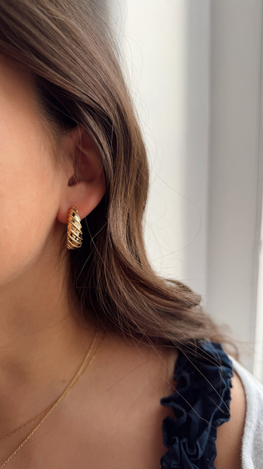 Cami Hoops
