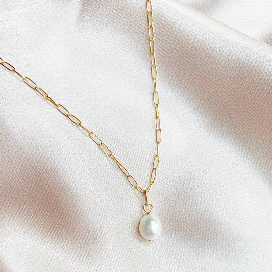 The Isa Pearl Necklace