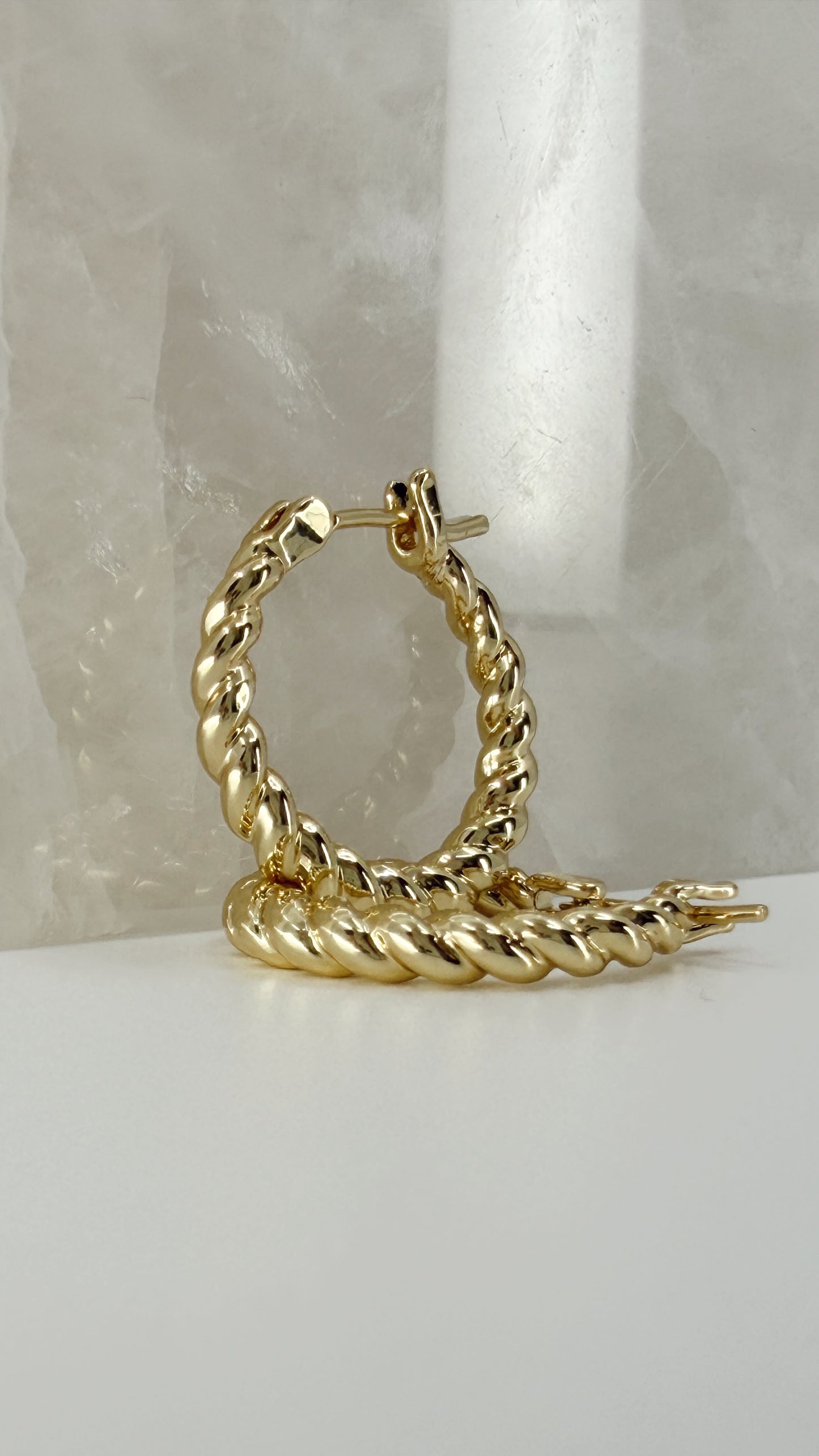 Aaliyah Hoops