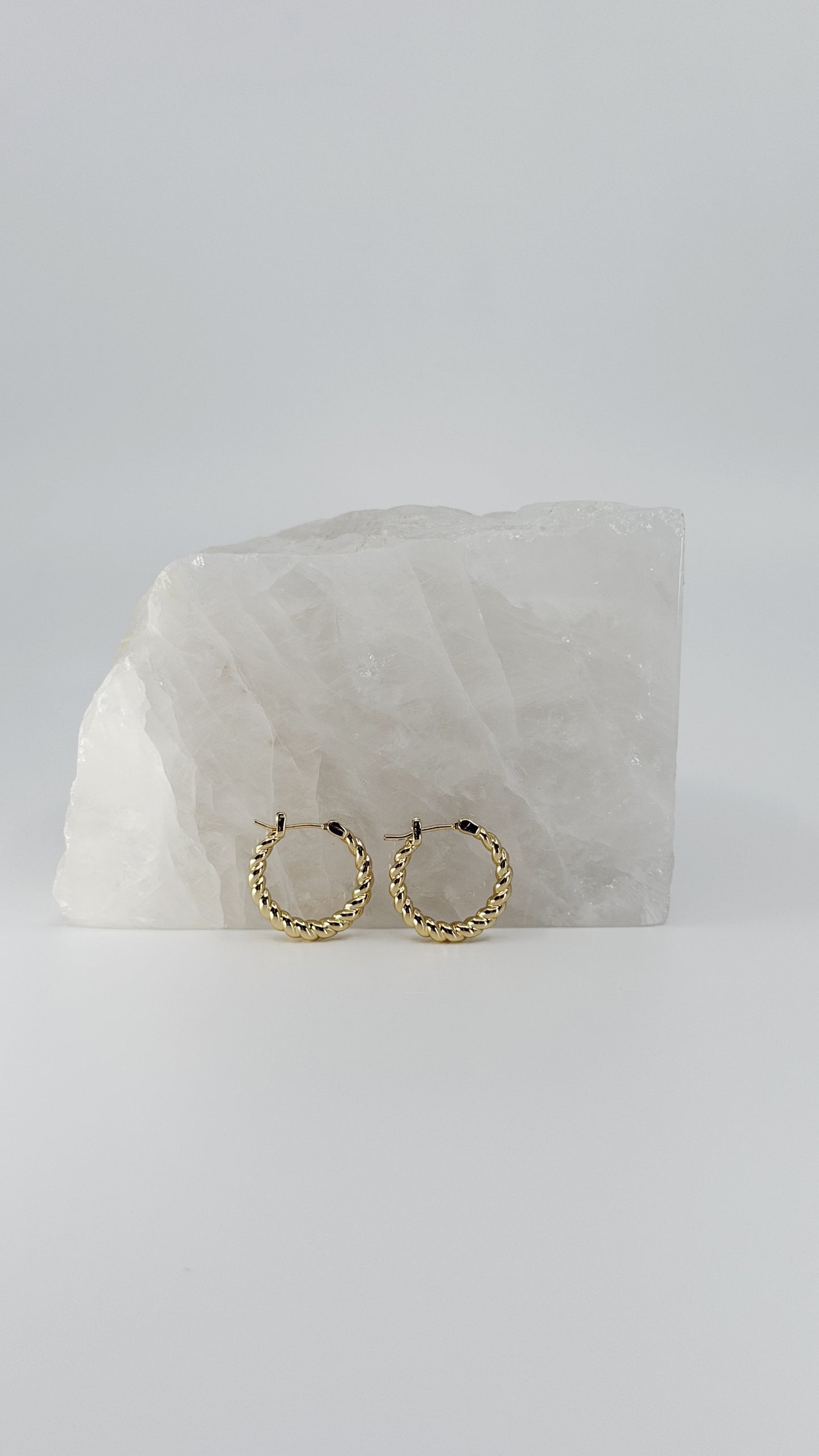 Aaliyah Hoops