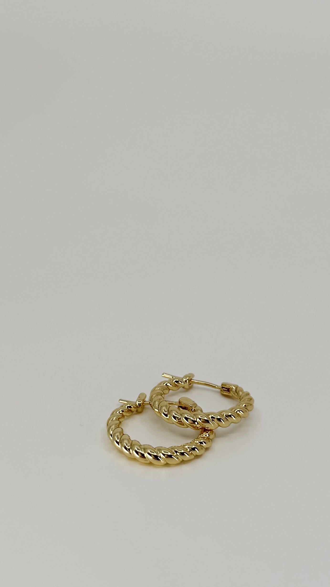 Aaliyah Hoops