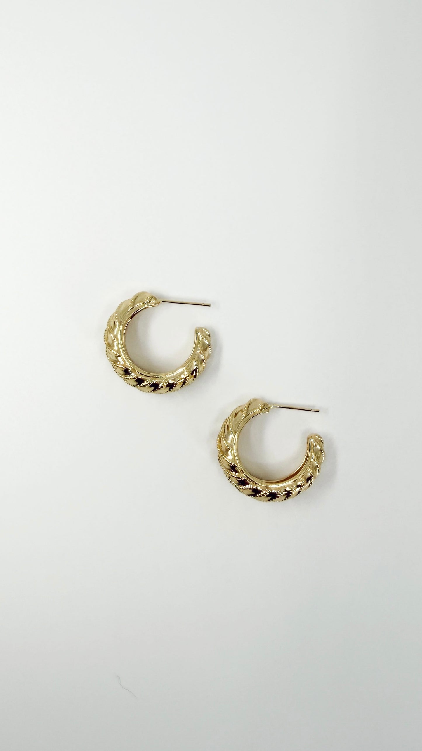 Cami Hoops
