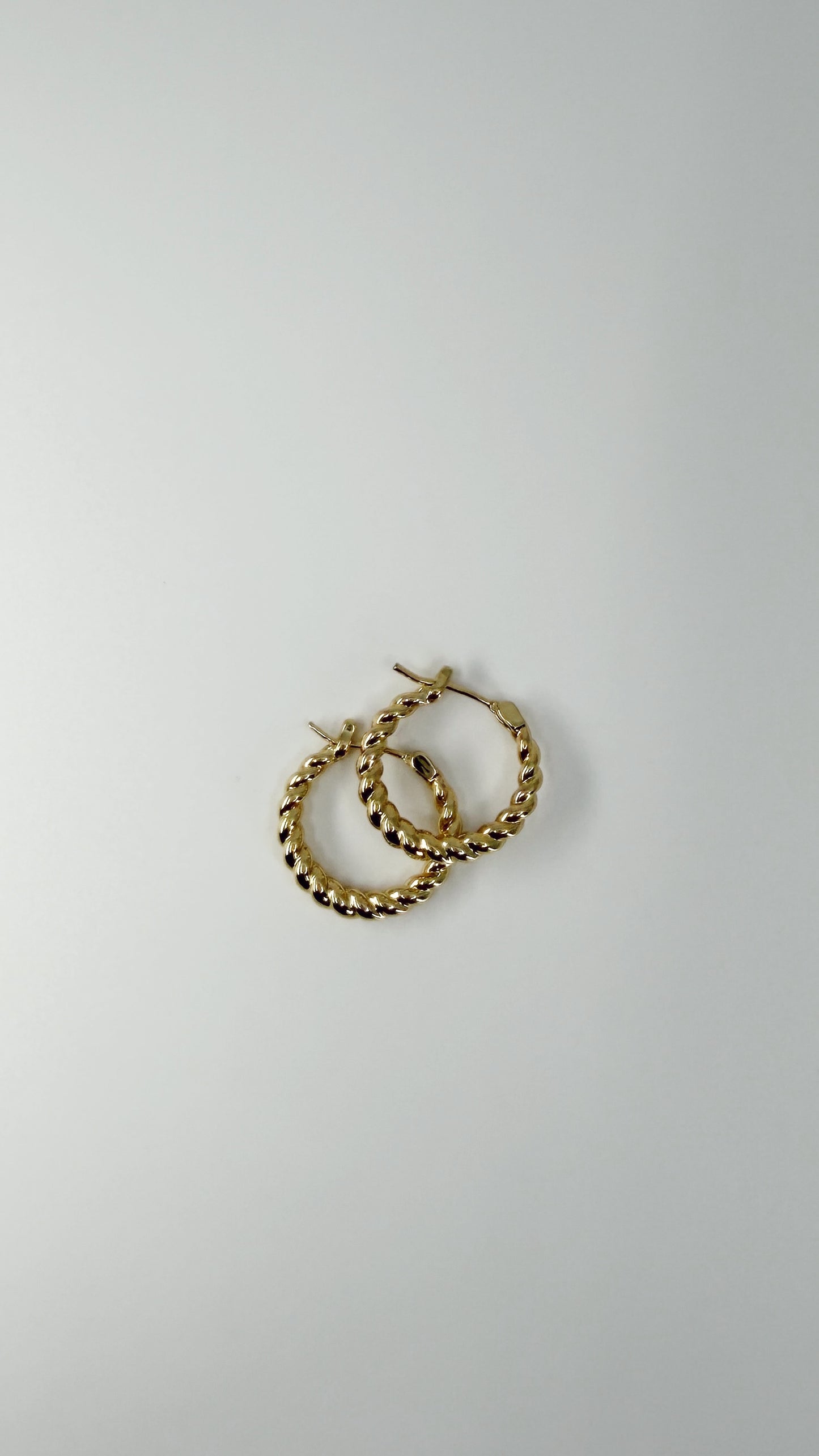 Aaliyah Hoops