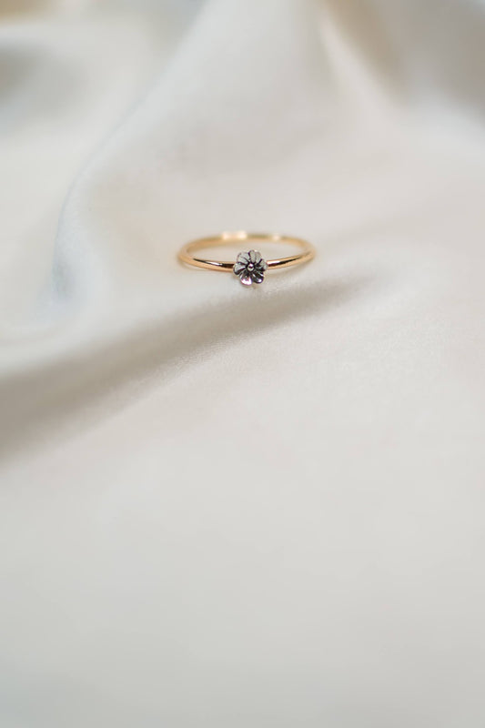 Petite Petal Ring